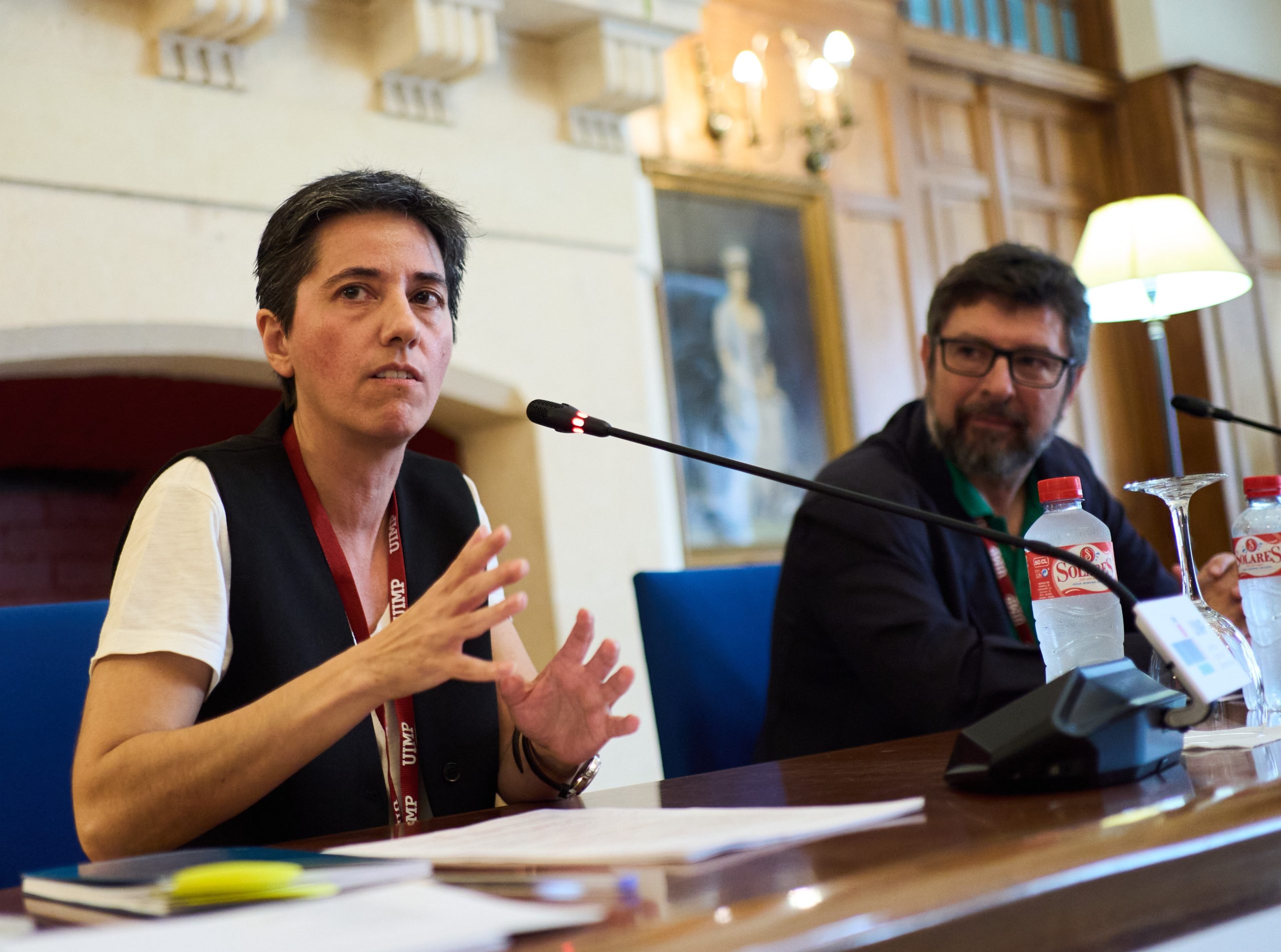 Veladas Poéticas: Ariadna G. García