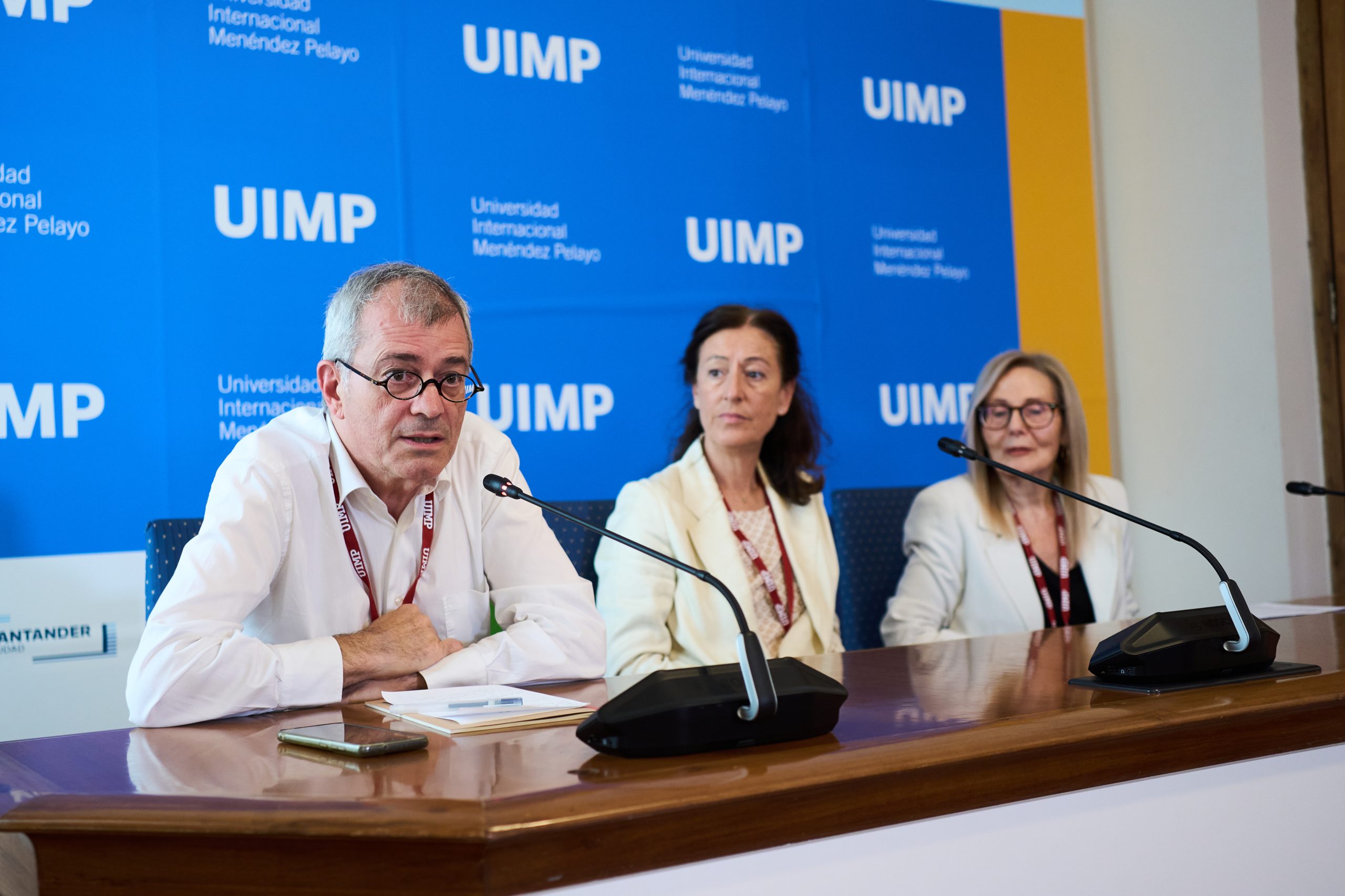 Presentación del XIII Encuentro de la Federación Española de Cáncer de Mama (FECMA). Rueda de Prensa.
