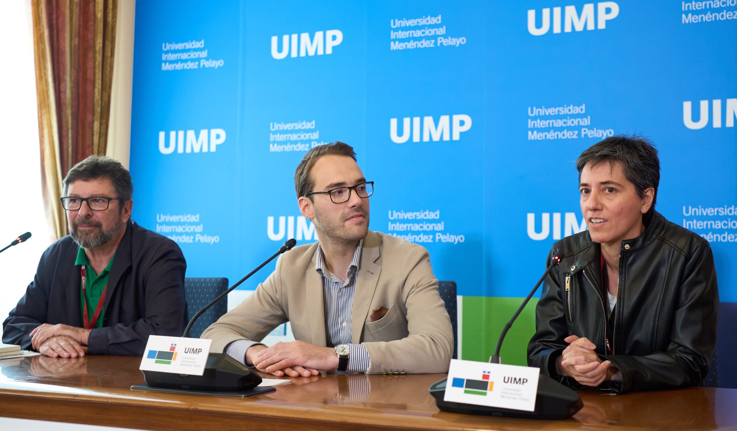 Arranque de las Veladas Poéticas de la UIMP. Rueda de Prensa.
