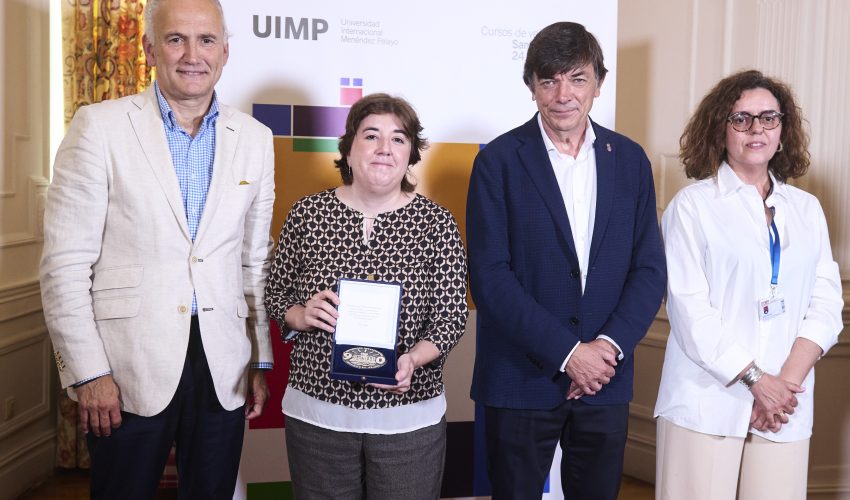 Entrega de la Medalla del 90 Aniversario de la UIMP a Dña. Concepción Cascajosa, presidenta de RTVE