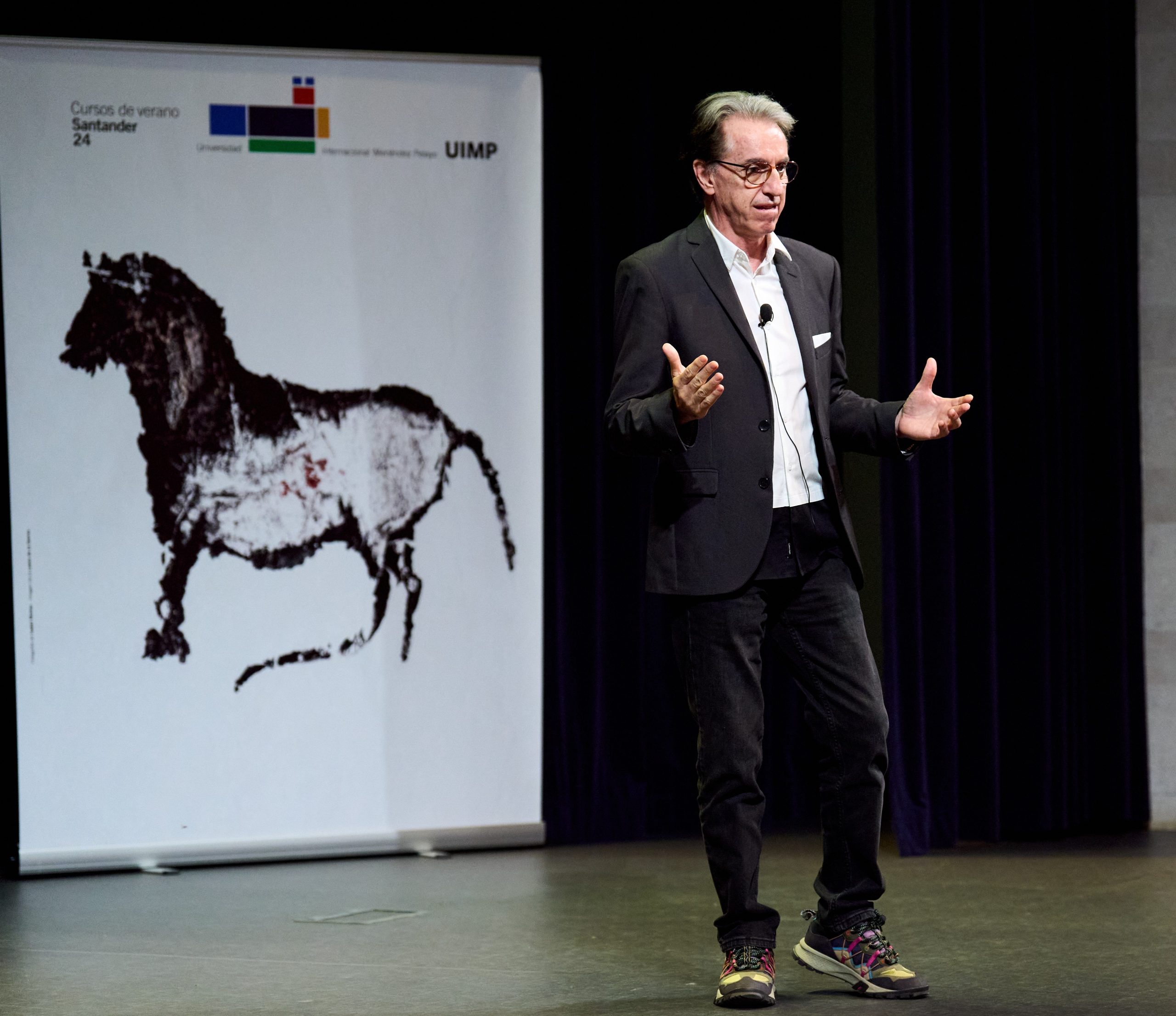 Ciclo Conferencias. En contexto: Julián Casanova