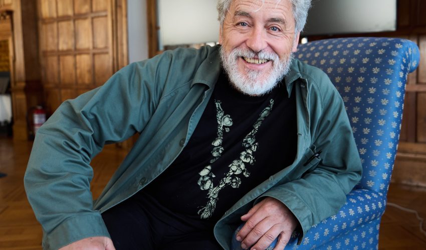 Martes literarios: Manuel RIvas